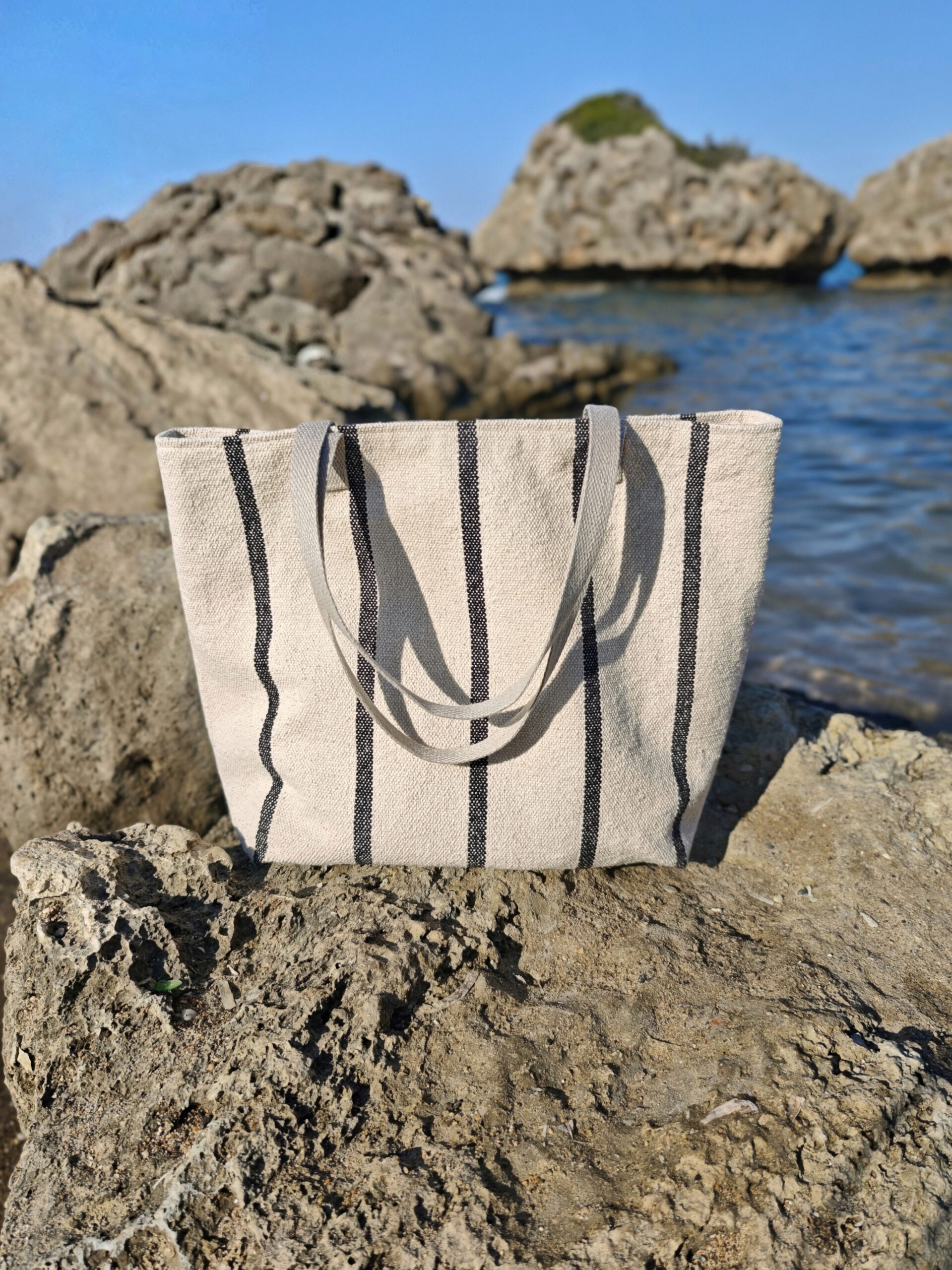 Maite Studio sustainable canvas tote bag with inner pockets